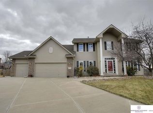 9401 Margo Cir, La Vista, NE 68128