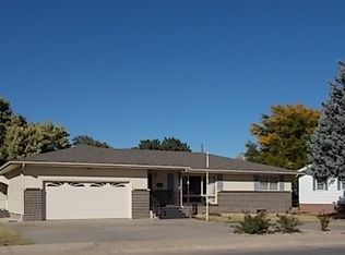 207 W 33rd St, Hays, KS 67601