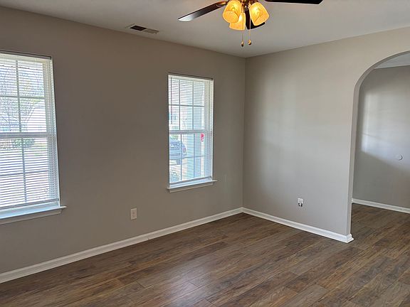 4th image of 11615 Ragan Elizabeth Ct