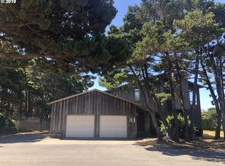 1235 Wavecrest Ln SW, Bandon, OR 97411