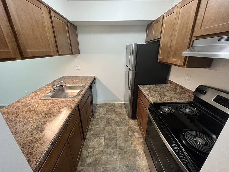 Thornridge Apartments — Photo 37