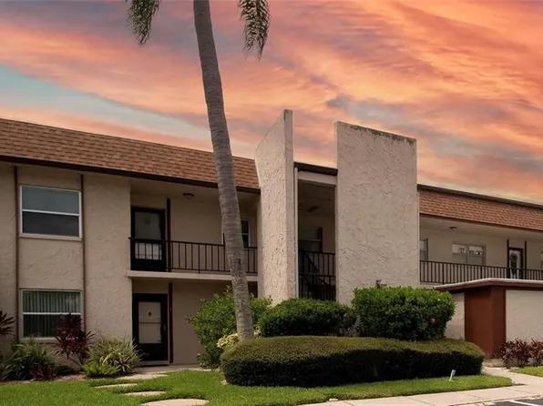 2750 E Bay Dr APT 1E, Largo, FL 33771