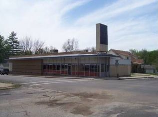 725 N 7th St, Leavenworth, KS 66048