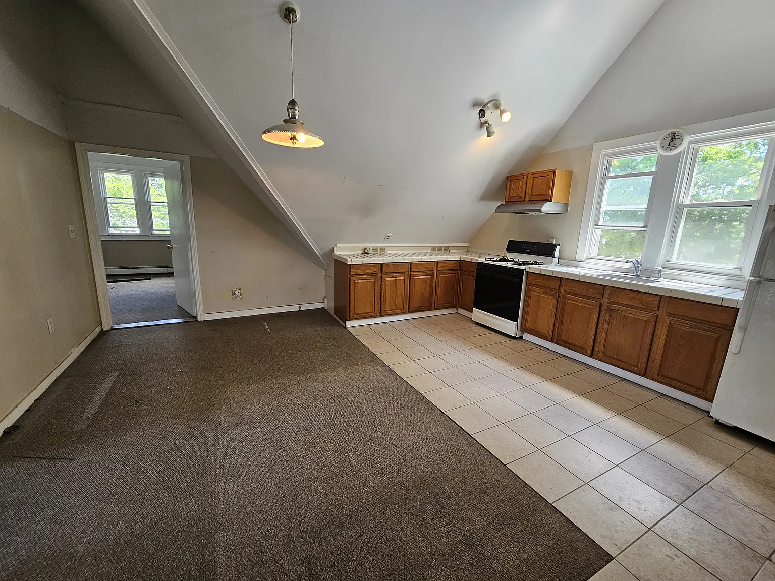 2 bed, $1,525 — Photo 4