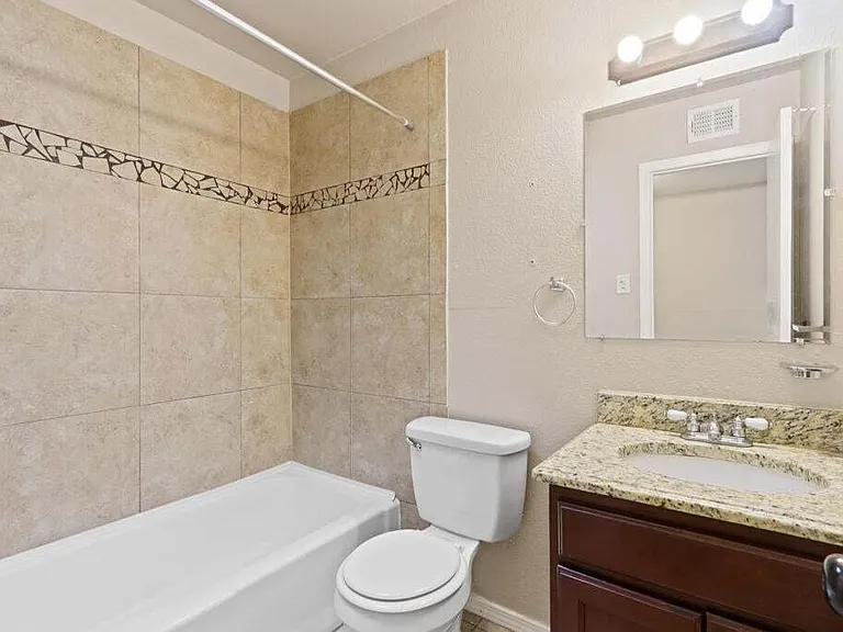 304 Carnival Dr — Photo 22