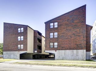 309 E Daniel St, Champaign, IL 61820