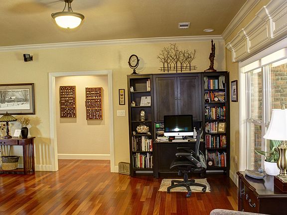 5th image of 101 Ashlei Ln