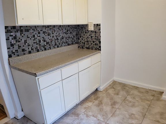 2nd image of 2719 Morris Ave APT 2C