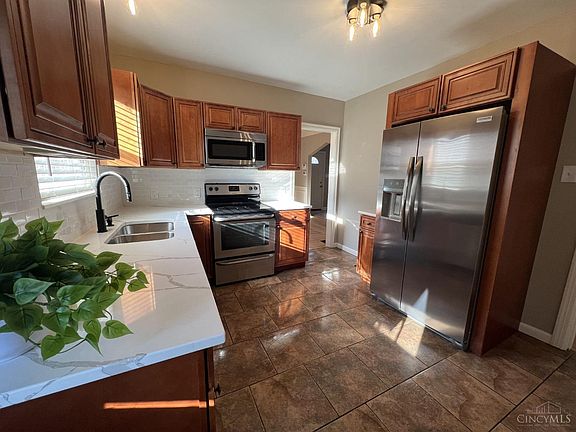 5th image of 5121 Leona Dr