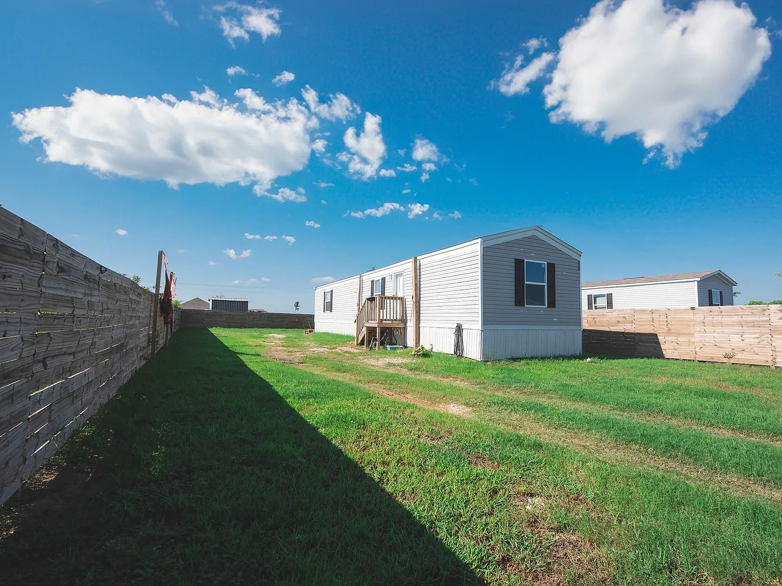 2 bed, 2.0 bath, $1,300 — Photo 2