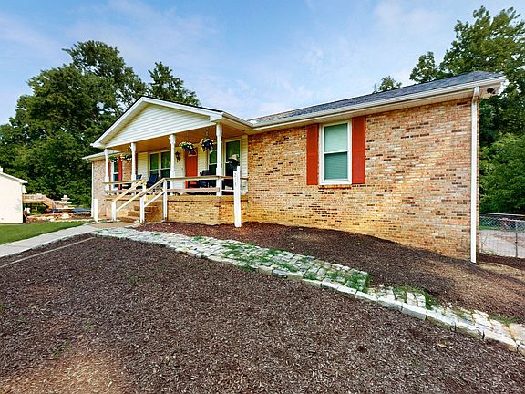 2nd image of 215 Maple Way