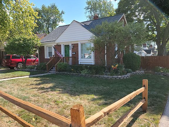 2nd image of 1011 Voorheis St