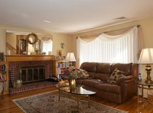 5 Evergreen St, Saugus, MA 01906