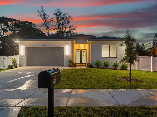 2101 NW 27th St, Oakland Park, FL 33311