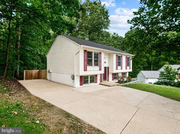 6922 Ridge Way Dr, Fredericksburg, VA 22407