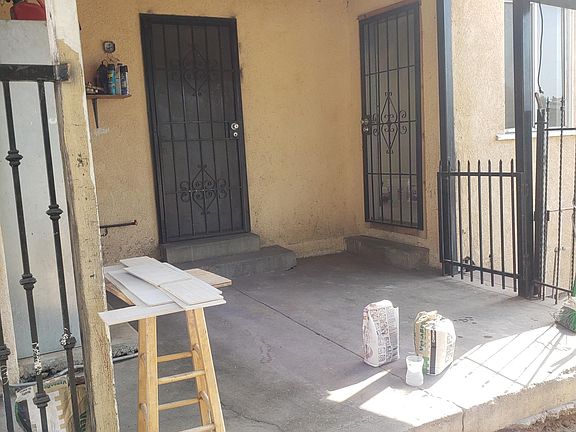 4th image of 147 S Carmelita Ave #1/2