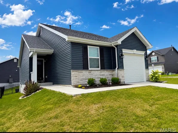 924 Walnut Point Dr, Imperial, MO 63052