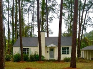 1303 Dean Dr, Waycross, GA 31501