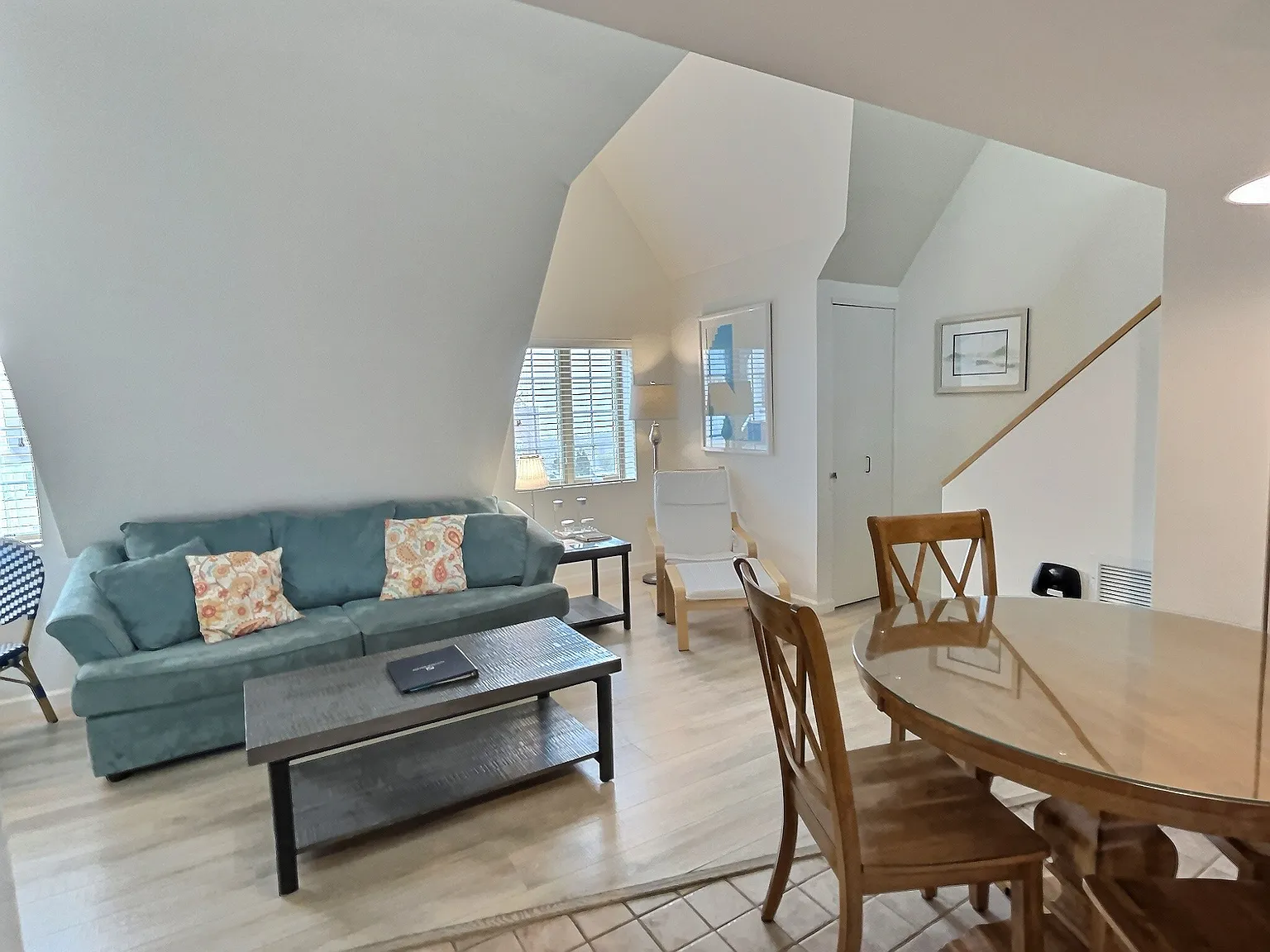 Two Bedroom Two Bath Condo at Majestic Montauk Manor — Photo 3