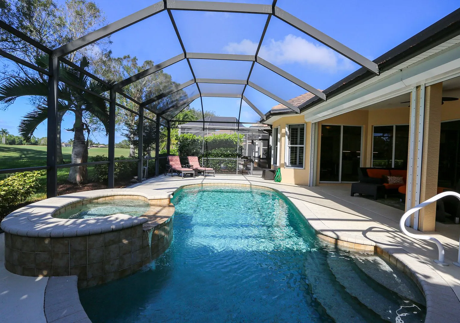 Seasonal Property Available — Photo 1