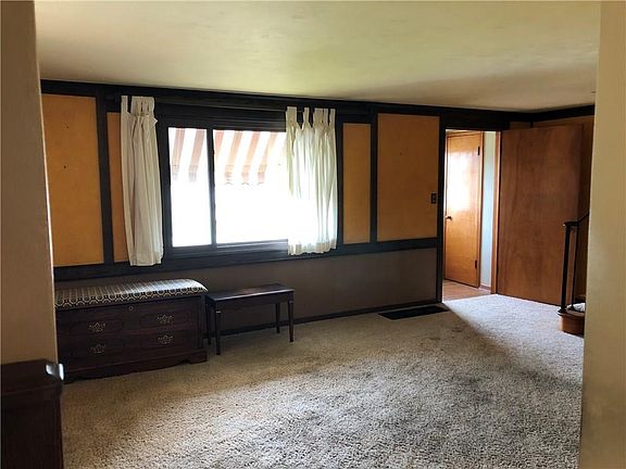 3rd image of 3112 Evanston Ave