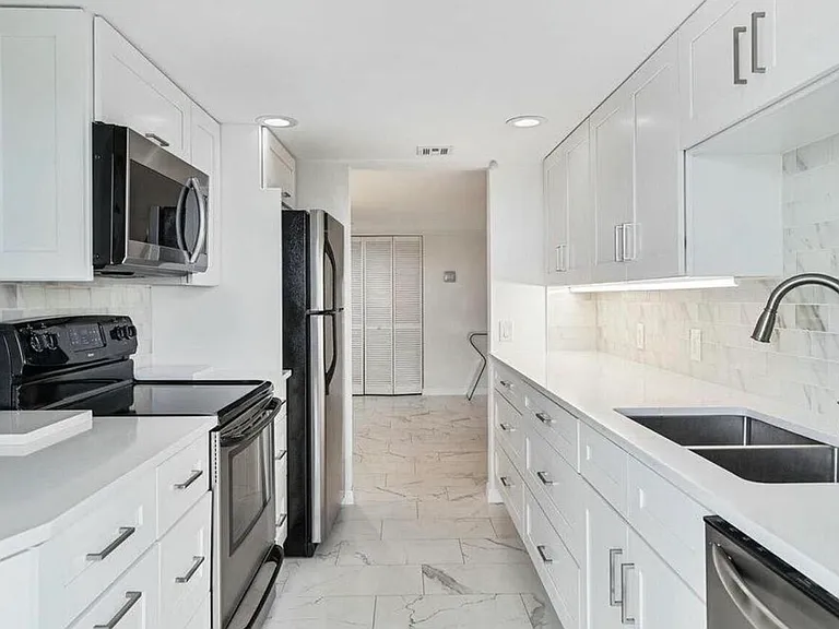 2560 S Ocean Blvd #518 — Photo 7