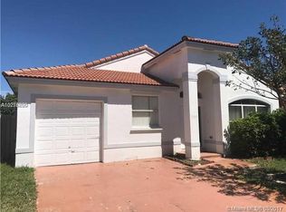 10422 SW 16th St, Pembroke Pines, FL 33025