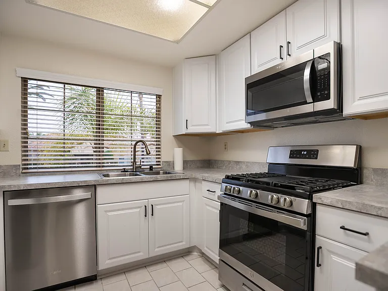 28144 Calle Vallarta — Photo 10