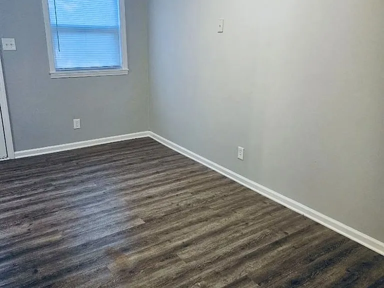 8168 Friendship Ledford Rd — Photo 6