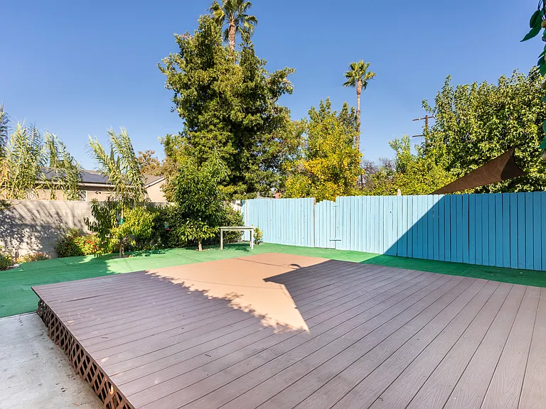 12737 Hatteras St — Photo 25