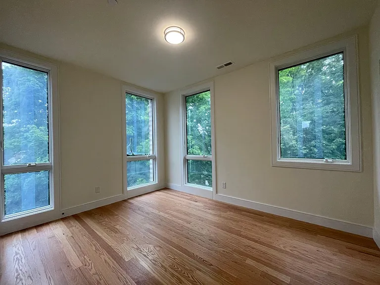 64 Cameron St #2 — Photo 13