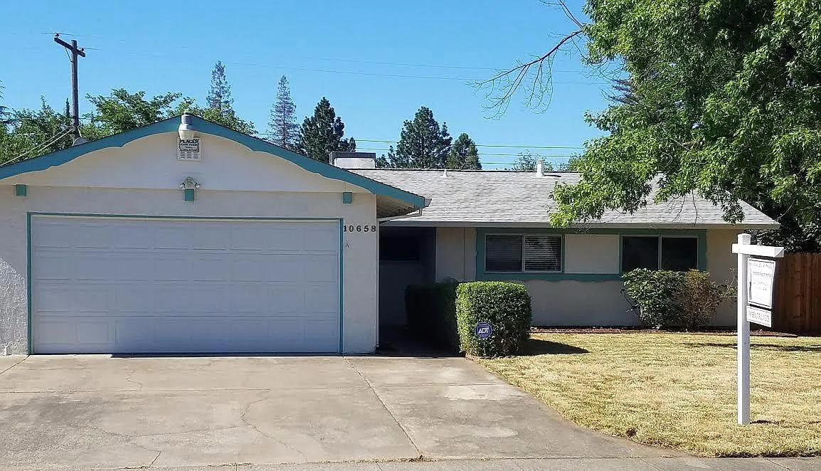 10658 Van Stralen Way photo 1
