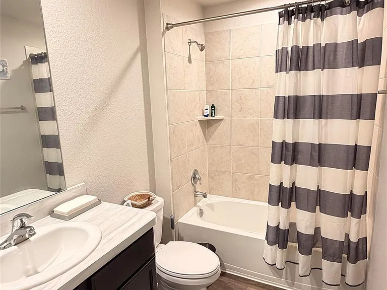 2406 Heeney Park Ln — Photo 6