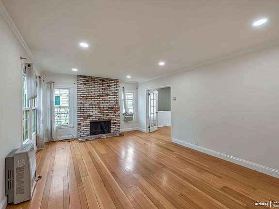 5th image of 3015 Revere Ave