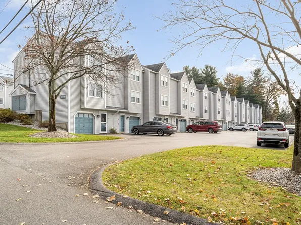 1431 Pawtucket Blvd Unit 41, Lowell, MA 01854