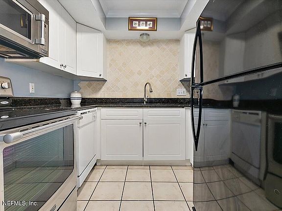 4th image of 6647 W La Mirada Dr #1