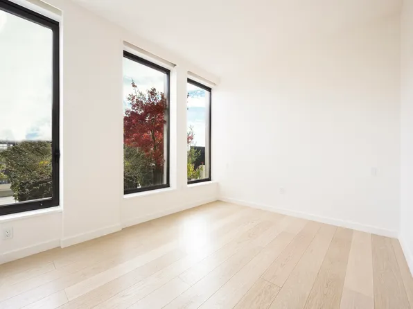 58 Saint Marks Place image 11 of 34