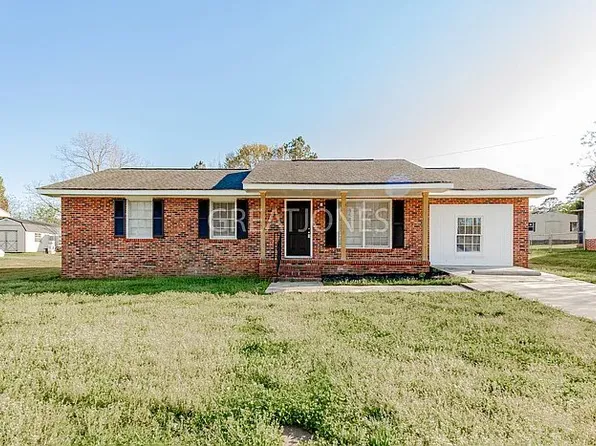 4 N Kings Dr, Fountain Inn, SC 29644