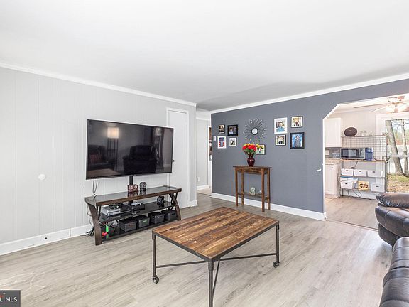 4th image of 10915 Buckskin Ln