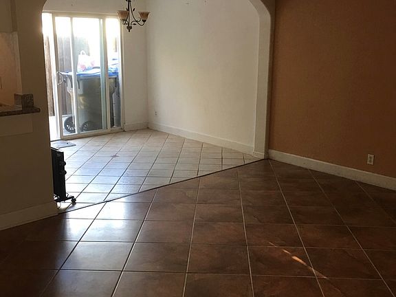 4th image of 1395 McQuesten Dr APT C