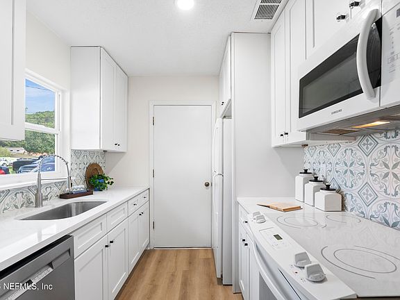 4th image of 4940 TAN Street