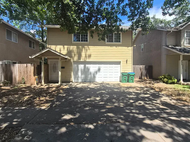 801 Linden St — Photo 1