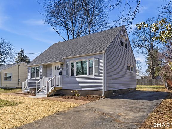 2nd image of 900 Slater Road