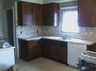 23122 Tuscany Ave, Eastpointe, MI