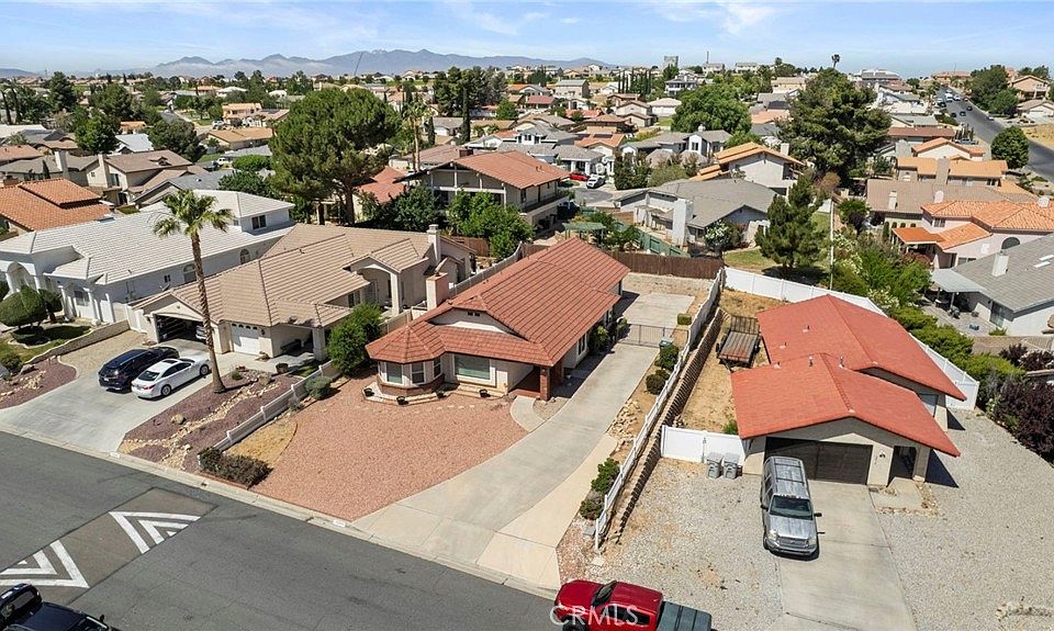 1st image of 13300 Tamarisk Rd