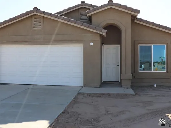 1209 S San Joaquin Ave, Somerton, AZ 85350