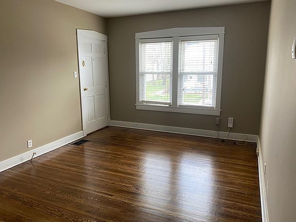2nd image of 1350 McHenry St APT 1