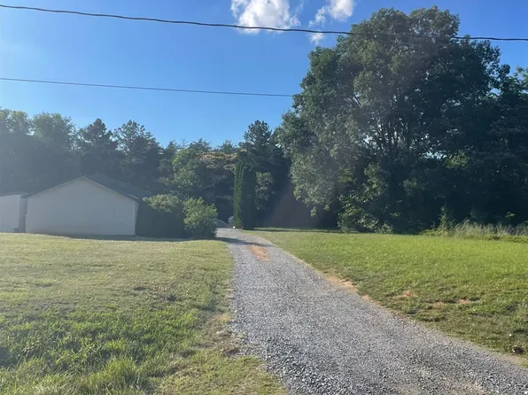 4561 Colonial Hwy, Evington, VA 24550