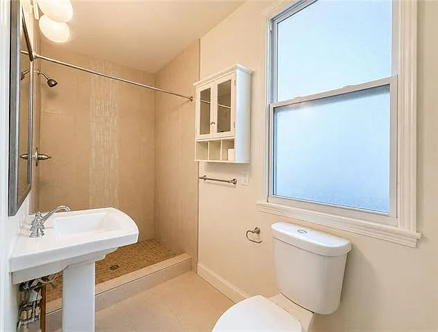 528 S Scott St — Photo 17