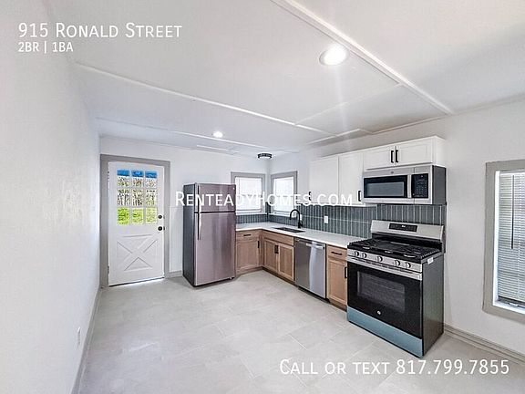 3rd image of 915 Ronald St